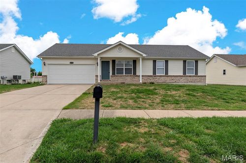 111 Turkey Run Ct, Wright City, MO, 63390-2823 | Card Image