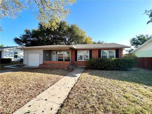 1009 Lawrence Drive, Waco, TX, 76710 | Card Image