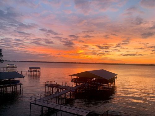160 Peninsula Point Ter, Mabank, TX, 75156-7509 | Card Image