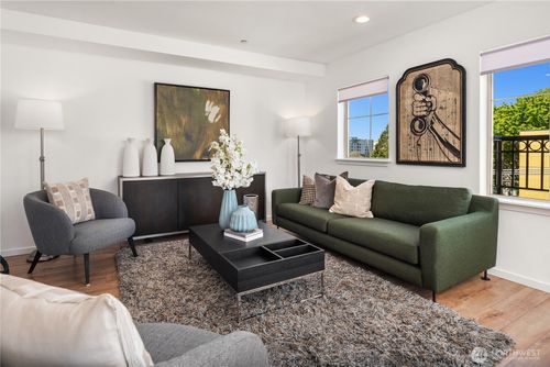 apt-501-1125 E Olive St, Seattle, WA, 98122-8414 | Card Image