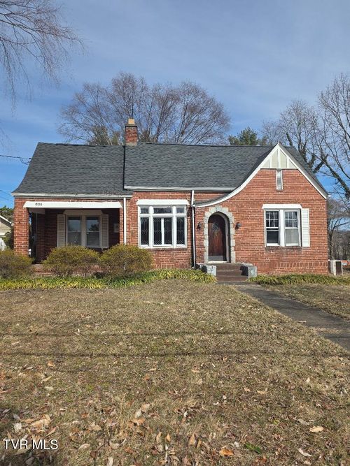 605 Haynes St, Bristol, TN, 37620-3639 | Card Image