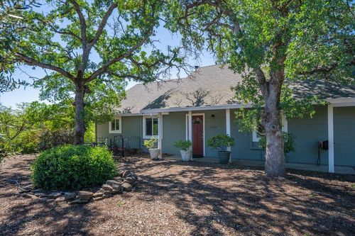 19425 Bonanza King Dr, Cottonwood, CA, 96022-7630 | Card Image