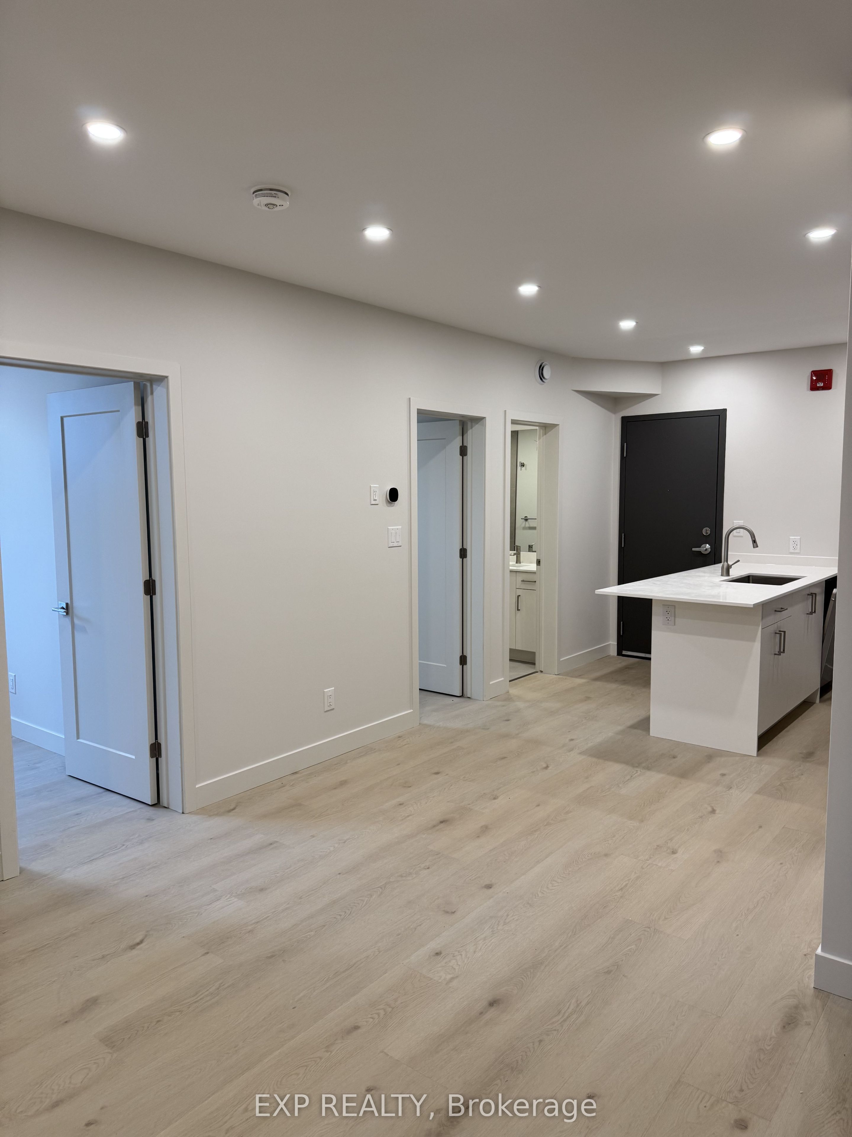 Residential Lease in Carlington - Central Park 4