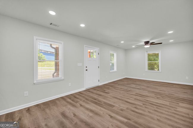 1037 S Pond St, House other with 3 bedrooms, 2 bathrooms and null parking in Toccoa GA | Image 15