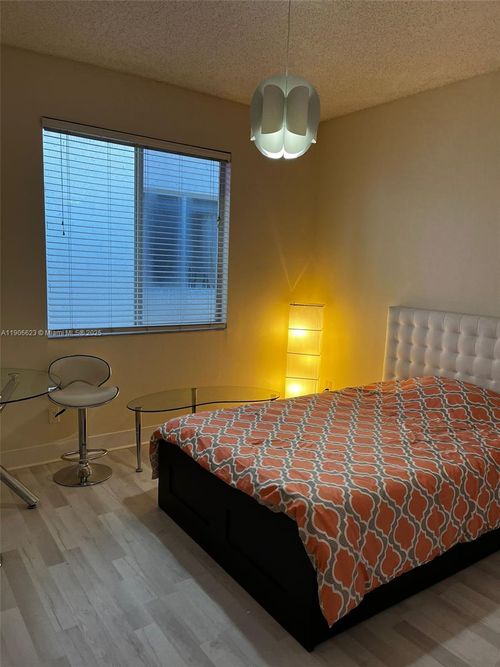 19353 Sw 60th Ct, Southwest Ranches, FL, 33332-3349 | Card Image