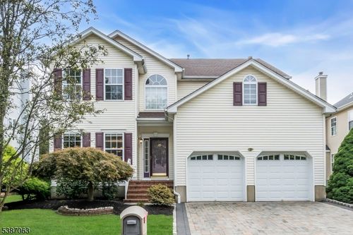 16 Purcell Rd, Bridgewater, NJ, 08807-5628 | Card Image