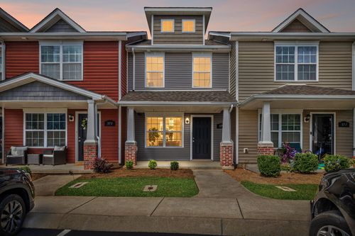 375 Sam Houston Cir, Clarksville, TN, 37040-6280 | Card Image
