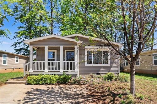 63 Willow Dr E, Newnan, GA, 30263-5290 | Card Image