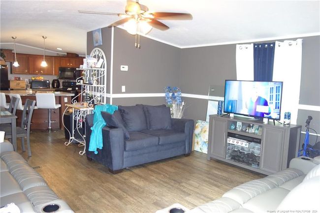 Family Room | Image 9