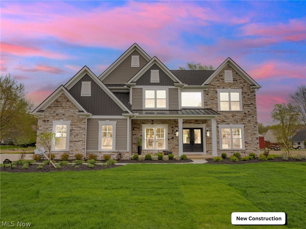 Woodstone Ln, Avon, OH 44011