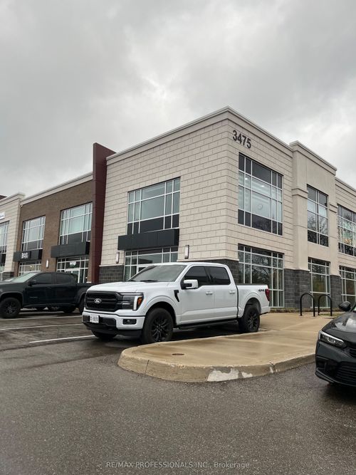 107-3475 Rebecca St, Oakville, ON, L6L0H3 | Card Image