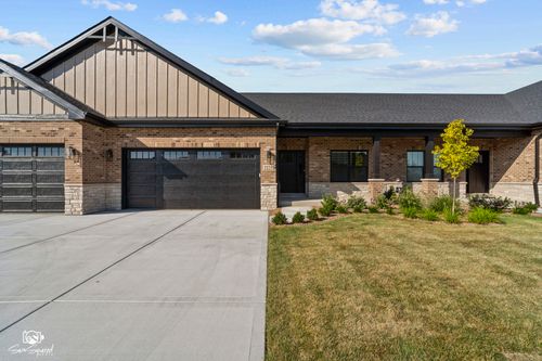 2125 Sky Harbor Dr, New Lenox, IL, 60451-9100 | Card Image