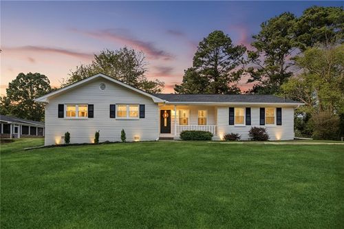 1545 Falcon Ln, Grayson, GA, 30017-1439 | Card Image