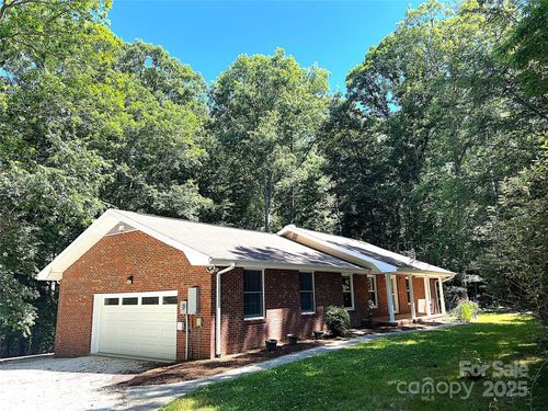 341 S Rugby Rd, Hendersonville, NC, 28791-8728 | Card Image