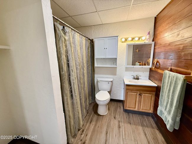 Silver House - Bathroom | Image 91