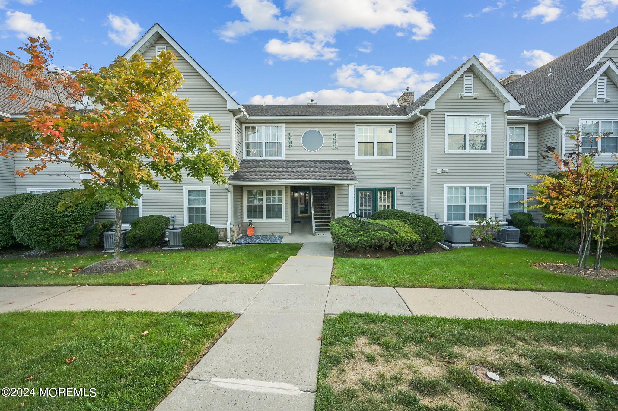 Des Moines Ct, Tinton Falls, NJ 07712