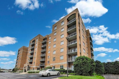 apt-708-6815 N Milwaukee Ave, Niles, IL, 60714-4576 | Card Image