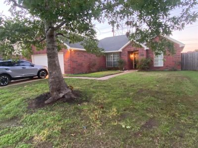 4214 Custer Creek Drive, House other with 3 bedrooms, 2 bathrooms and null parking in Missouri City TX | Image 3