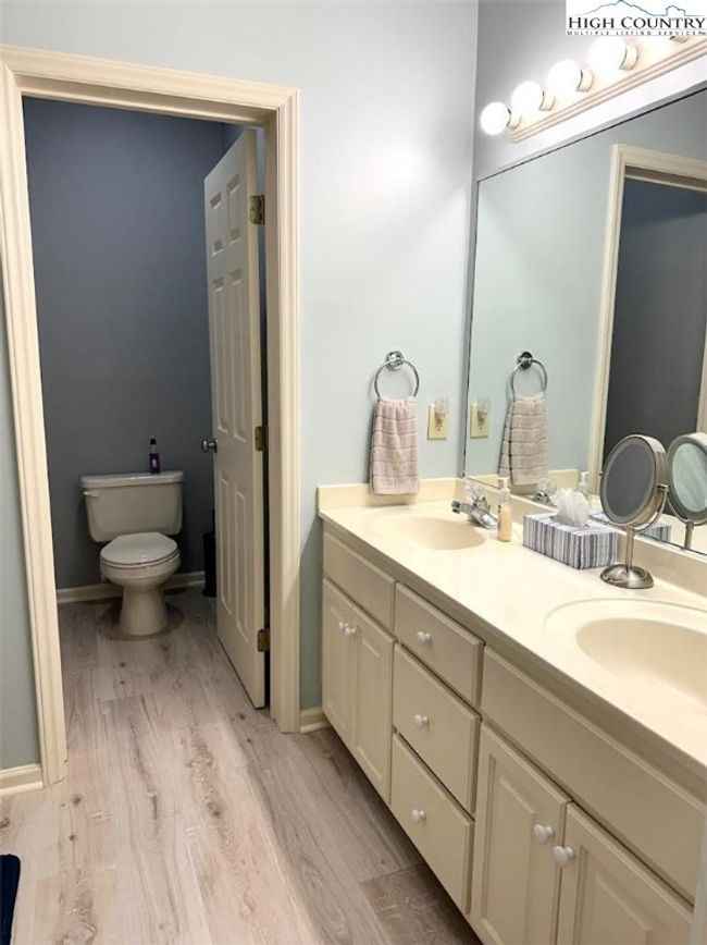 A2 - 495 W Landing Dr, Condo with 2 bedrooms, 2 bathrooms and null parking in Jefferson NC | Image 10