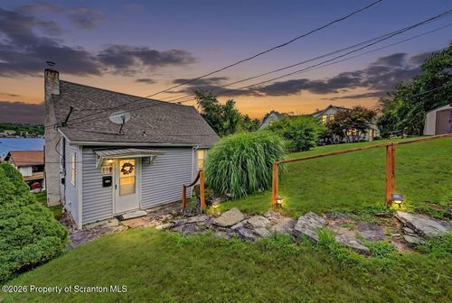 118 Evergreen Ln, Factoryville, PA, 18419-8096 | Card Image