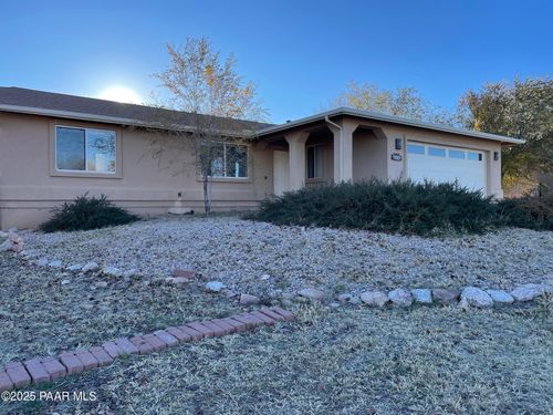 6076 N Viewpoint Dr, Prescott Valley, AZ, 86314-3244 | Card Image
