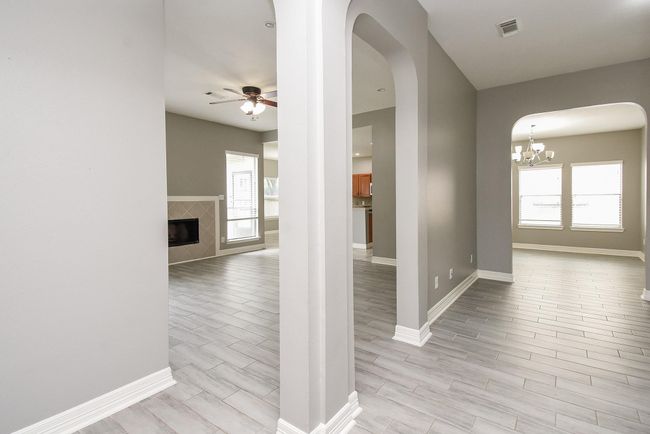 4706 Torrington Ct, House other with 3 bedrooms, 2 bathrooms and 2 parking in Sugar Land TX | Image 6