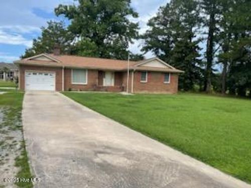 56 Hilltop Dr, Washington, NC, 27889-5534 | Card Image