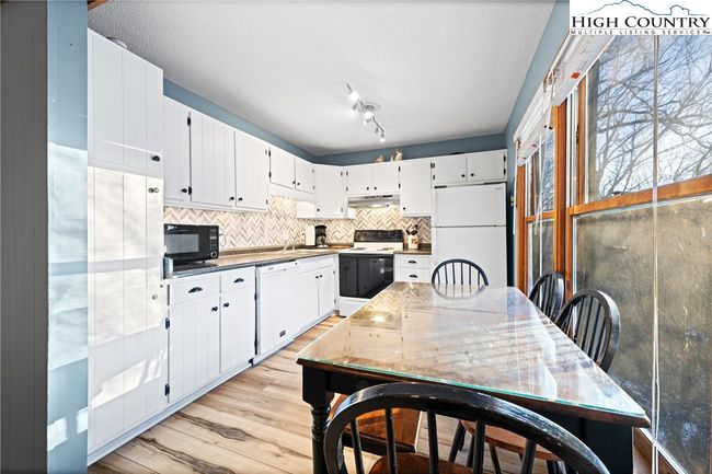UNIT-44 - 1491 Sugar Mountain Dr, Condo with 3 bedrooms, 2 bathrooms and null parking in Sugar Mountain NC | Image 9