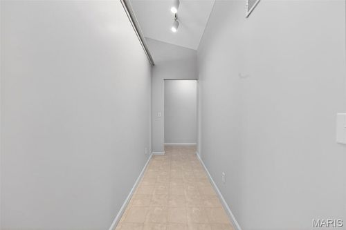 940 Hampshire Heath Dr, Dardenne Prairie, MO, 63368-8366 | Card Image