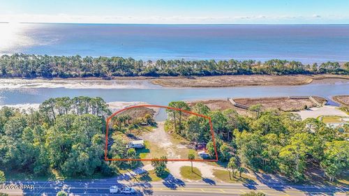 614 Us Highway 98, Apalachicola, FL, 32320-1243 | Card Image