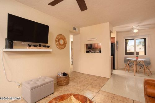 106-1810 E Blacklidge Dr, Tucson, AZ, 85719-2772 | Card Image