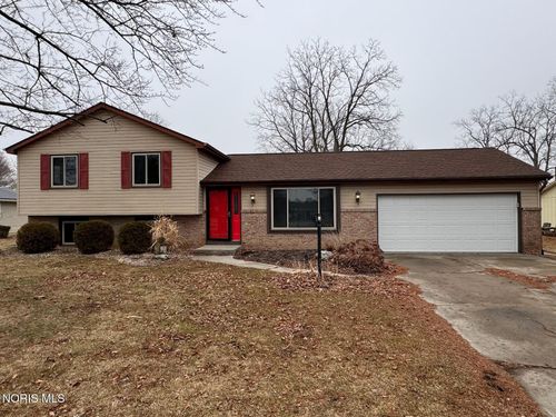 210 Lakeview Dr, Bryan, OH, 43506-9432 | Card Image