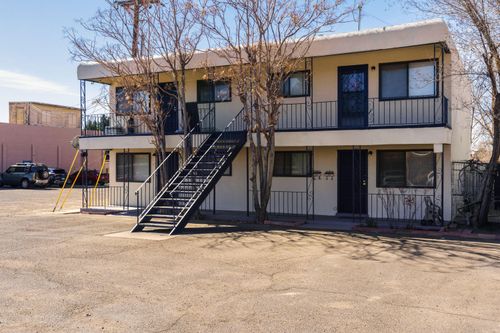 1005 Carlisle Blvd Se, Albuquerque, NM, 87106-1637 | Card Image