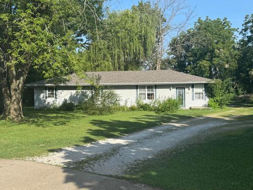 2213 S Orchard Ave, Bolivar, MO, 65613-2833 | Card Image