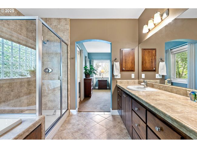 380 Mountaingate Dr, House other with 3 bedrooms, 3 bathrooms and 3 parking in Springfield OR | Image 25