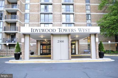 415-2300 Pimmit Dr, FALLS CHURCH, VA, 22043-2816 | Card Image