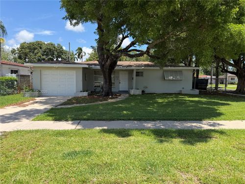 3241 Pierce St, Hollywood, FL, 33021-6133 | Card Image