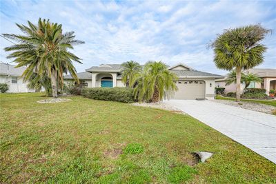 8 Bunker Lane, House other with 3 bedrooms, 2 bathrooms and null parking in Rotonda West FL | Image 1