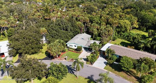 2329 Saint Andrews Cir, Melbourne, FL, 32901-5858 | Card Image