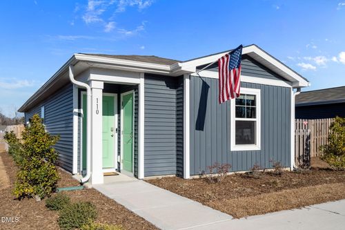 110 Cleat Dr, Surf City, NC, 28445-0437 | Card Image