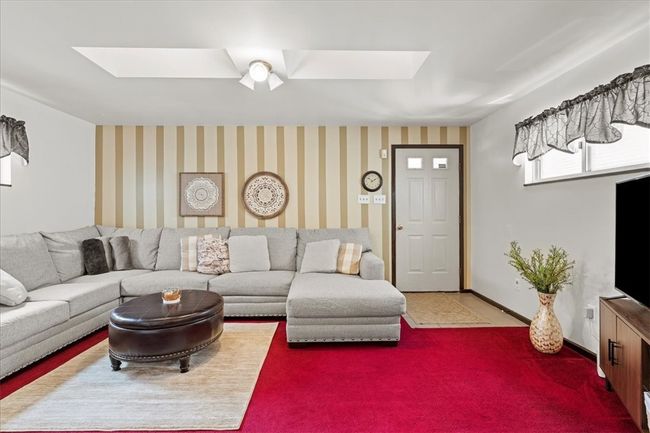 345 Grove St, House other with 3 bedrooms, 2 bathrooms and null parking in Mc Kees Rocks PA | Image 11