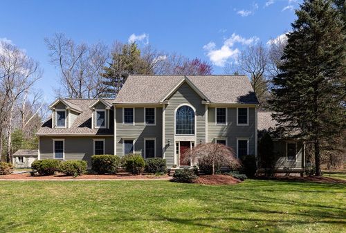 11 Maynard Rd, Berlin, MA, 01503-1646 | Card Image