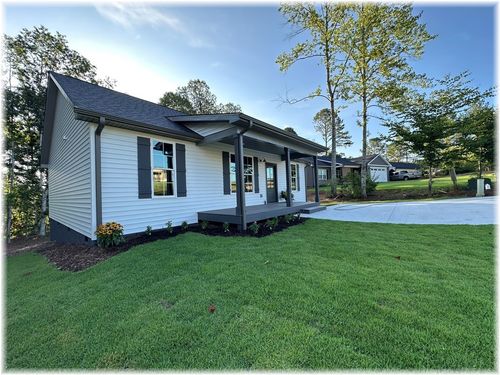 190 Jefferson Pl, Walhalla, SC, 29691-5215 | Card Image