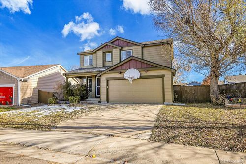 9968 Strathfield Ln, Highlands Ranch, CO, 80126-8856 | Card Image