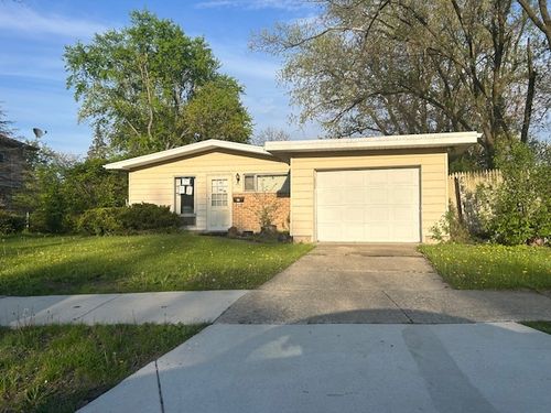 323 Windsor St, Park Forest, IL, 60466-1517 | Card Image