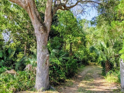 112 Ne Avenue A, Carrabelle, FL, 32322-6600 | Card Image