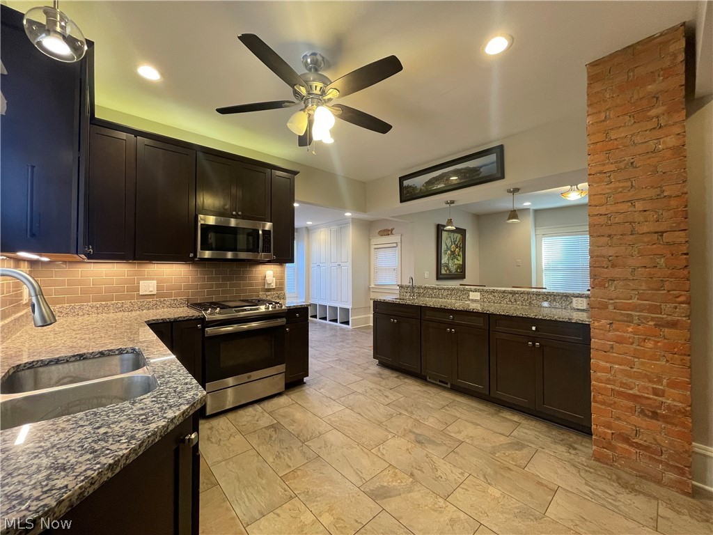 Residential Lease in Cleveland 3
