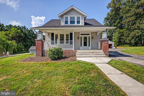 1098 Porters Rd, SPRING GROVE, PA, 17362-9147 | Card Image