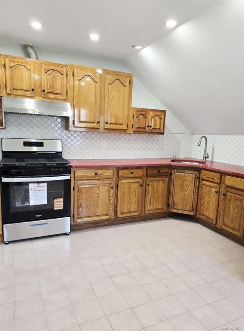 2-3913 Lyme Ave, Brooklyn, NY, 11224-1017 | Card Image