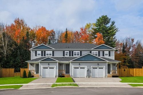 680 Wild Rose Dr, Gravenhurst, ON, P1P0B4 | Card Image